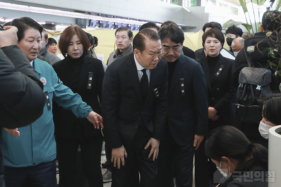 권영세 비상대책위원장, 제주항공 여객기 사고 현장 방문